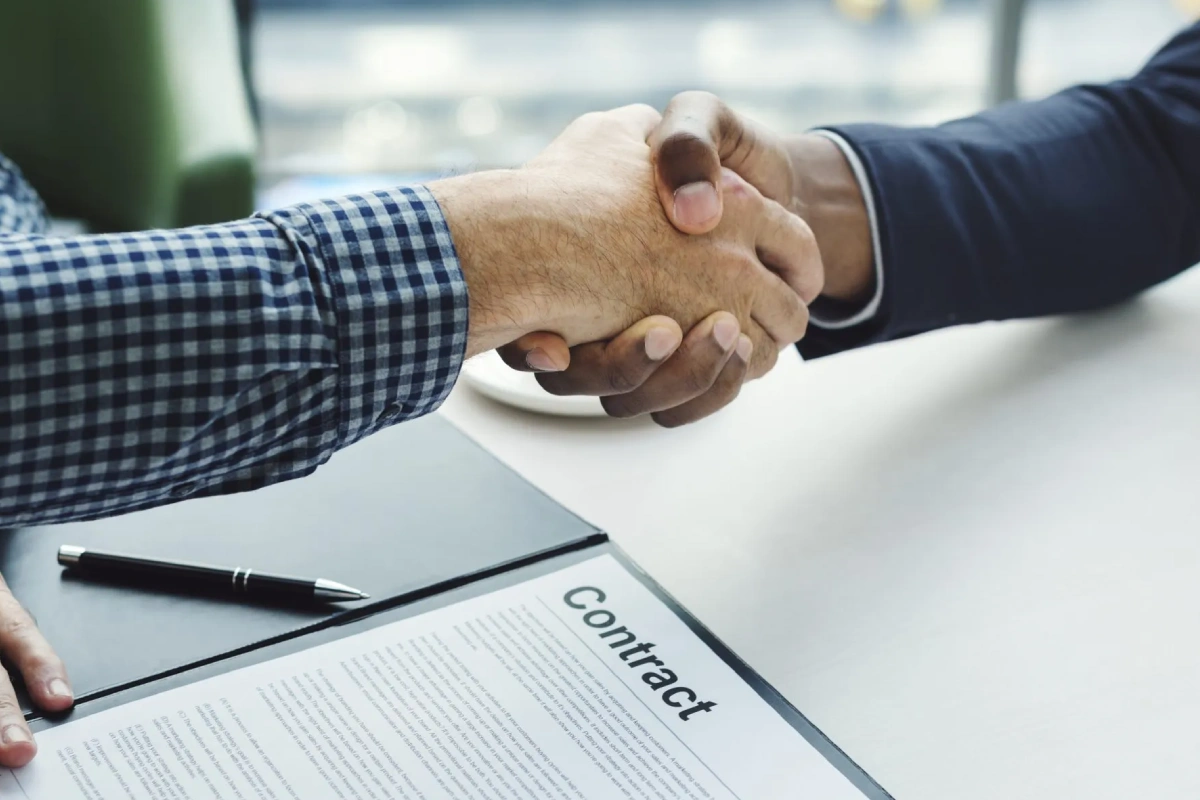 The extent to which the terms of a commercial agency contract are binding